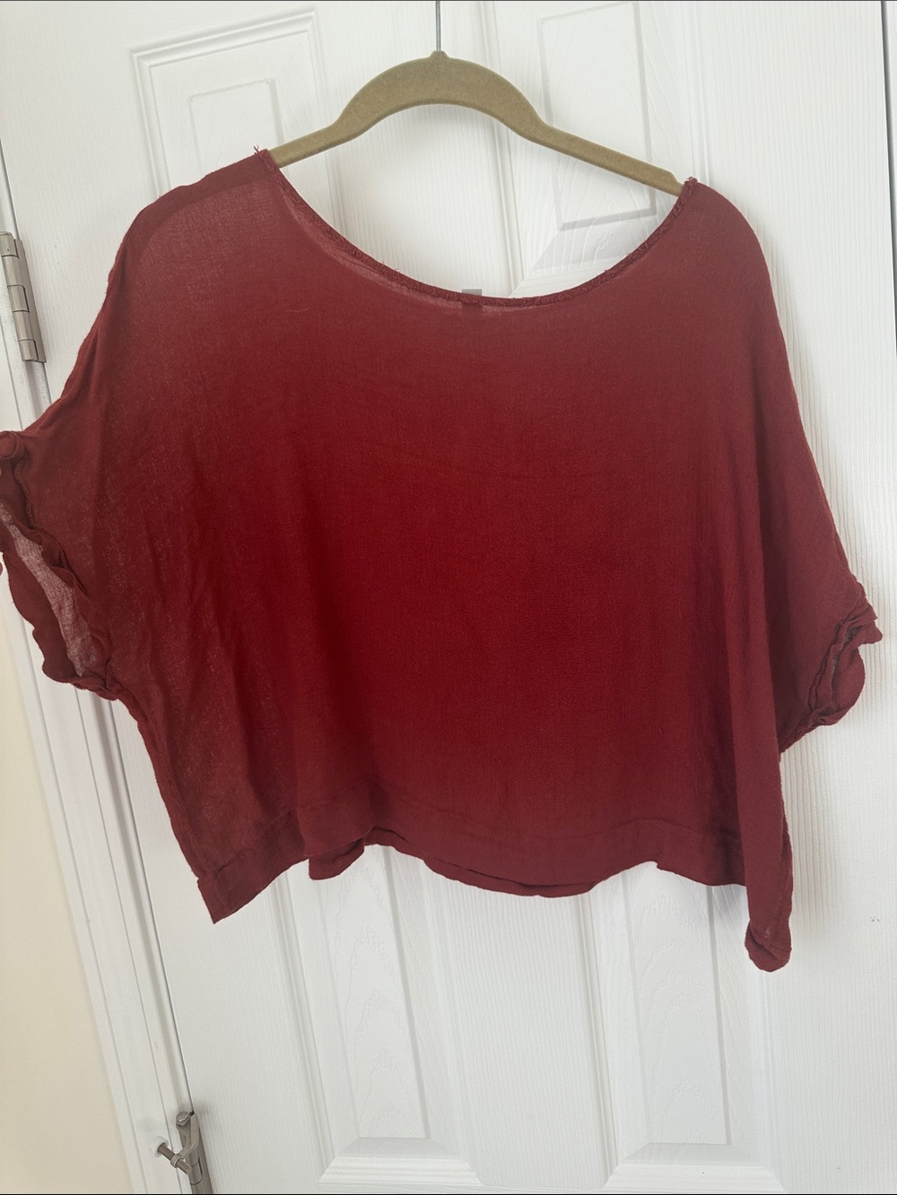 Ecote Lightweight Scoop-Neck Tunic in Burgundy Red